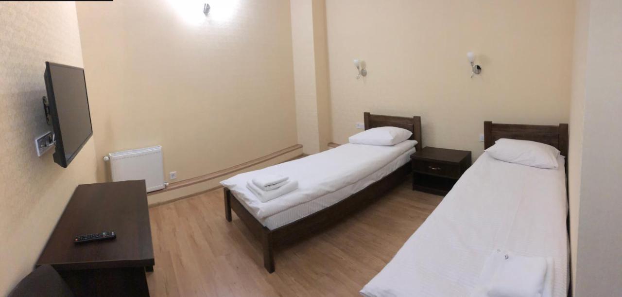 Passage Hotel Ternopil Ngoại thất bức ảnh