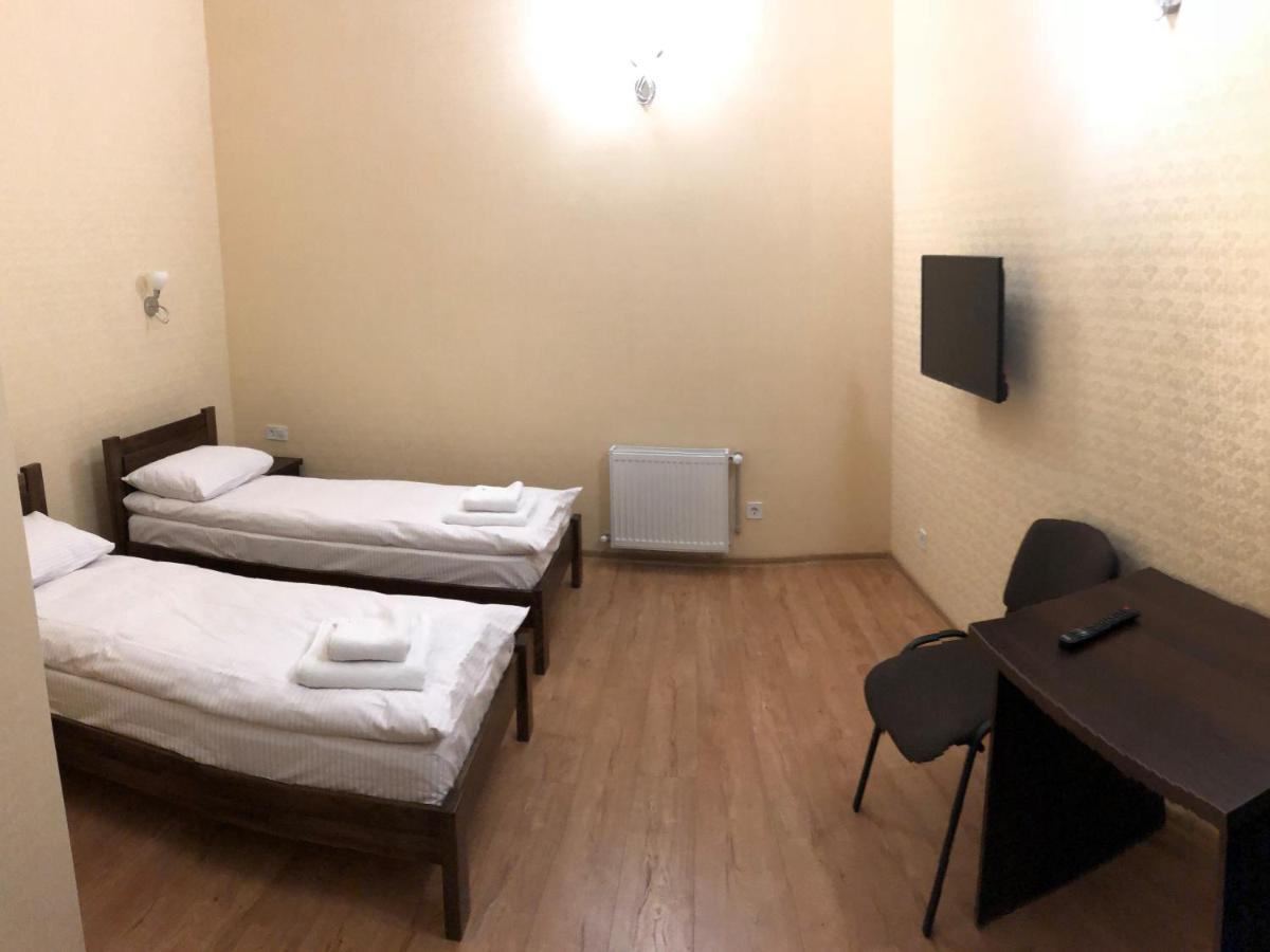 Passage Hotel Ternopil Ngoại thất bức ảnh